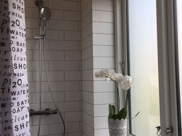 ユースホステル Fredensborg Vandrerhjem, I Kongens Baghave