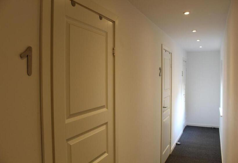 ベッドアンドブレックファースト Close But Quiet