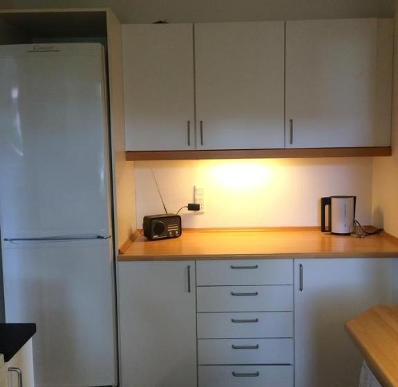 ベッドアンドブレックファースト Close But Quiet