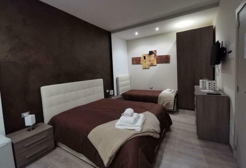 Bed and Breakfast Il Borghese Tourist House