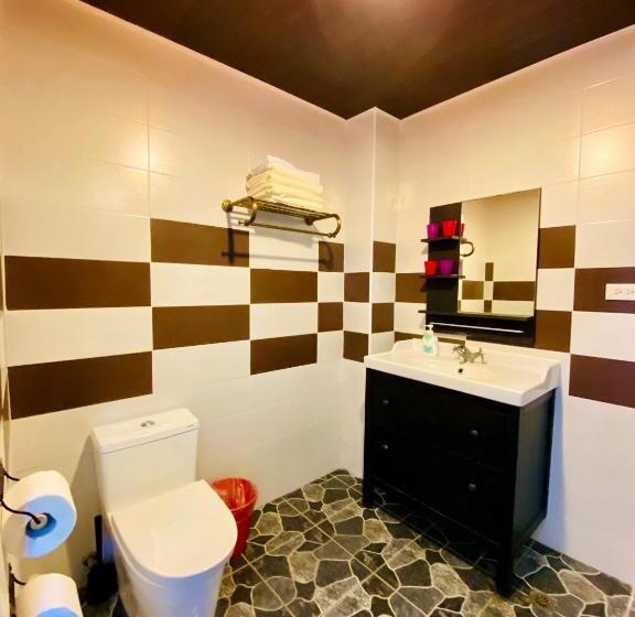 تختخواب و صبحانه 綠島寧靜海潛水 城堡館 Twinkleocean Diving Hostel