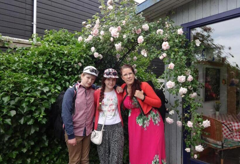 Casa Mundo Bed & Breakfast