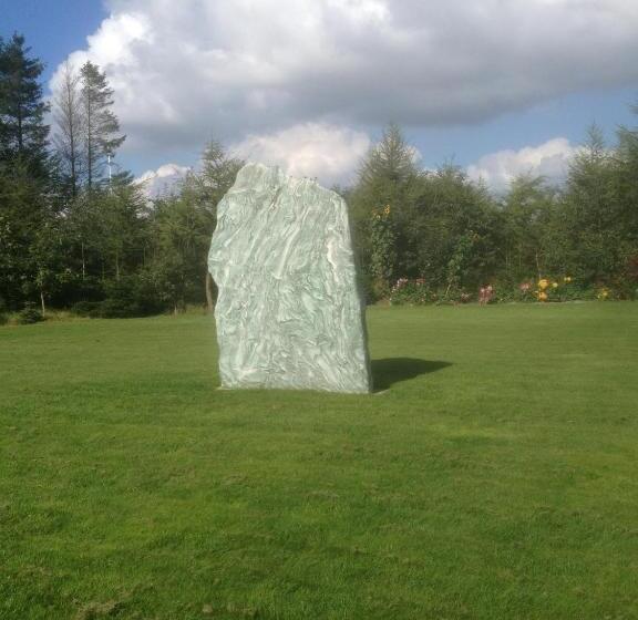 Give Bed & Breakfast