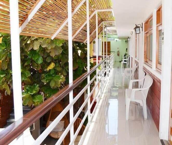 Hostal Jardin Del Sol