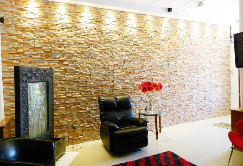 Hostal Jardin Del Sol