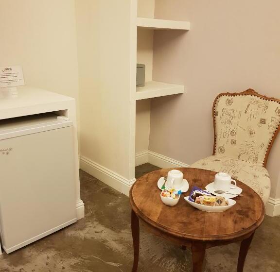 هتل Affittacamere Joss