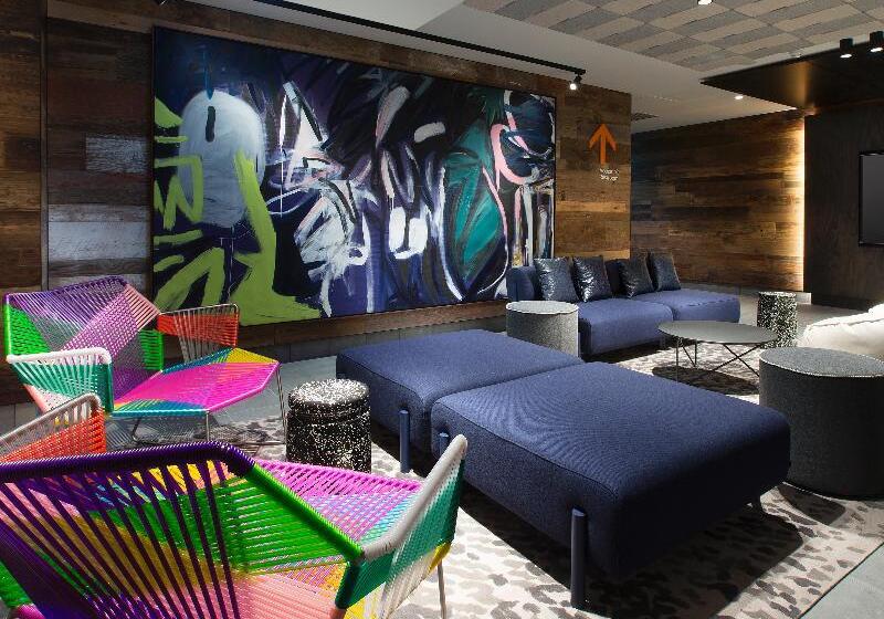 בית מלון כפרי Aloft Perth