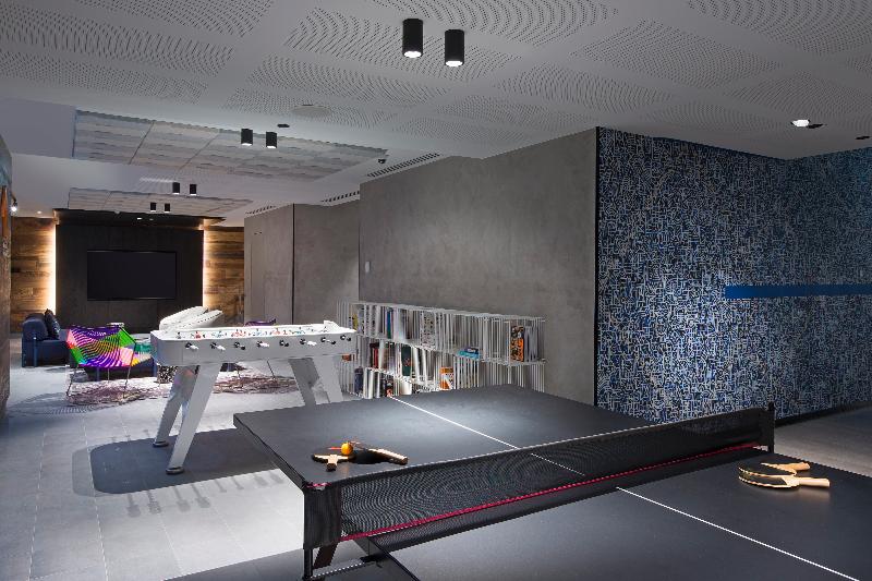 בית מלון כפרי Aloft Perth