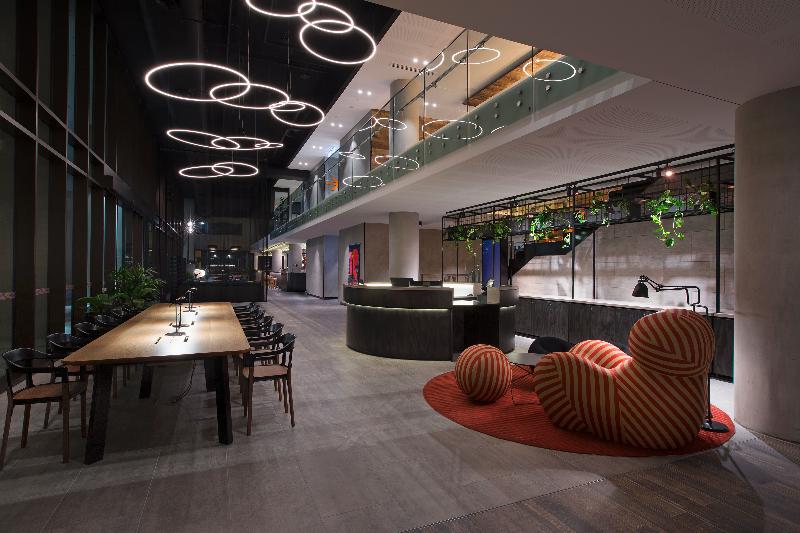 בית מלון כפרי Aloft Perth