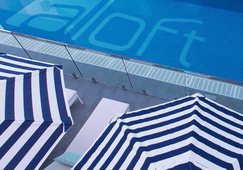 בית מלון כפרי Aloft Perth