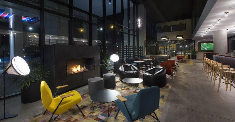 בית מלון כפרי Aloft Perth