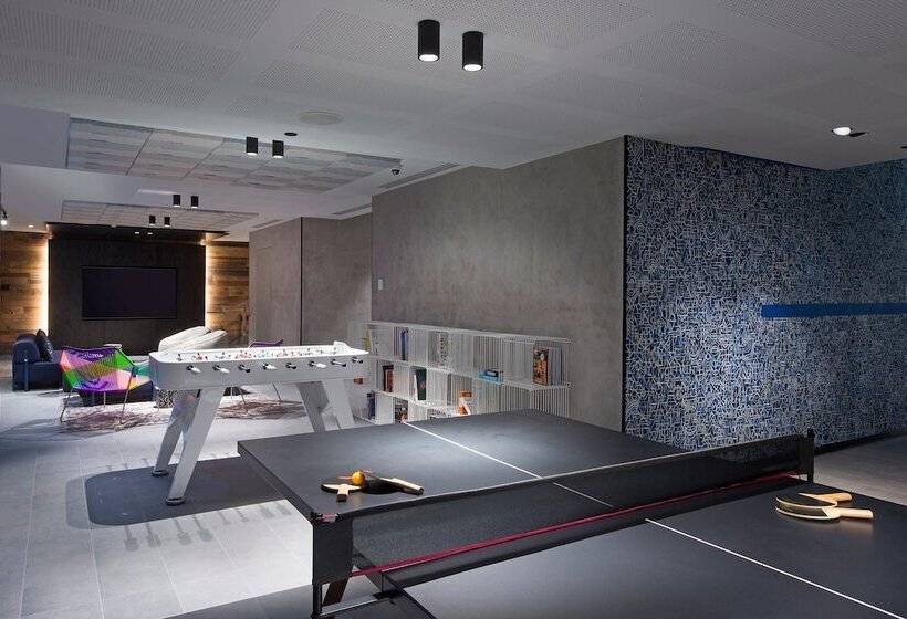 בית מלון כפרי Aloft Perth