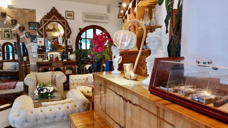 Отель Bellapais Gardens