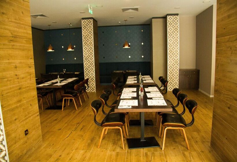 Отель Best Western Plus Premium Inn