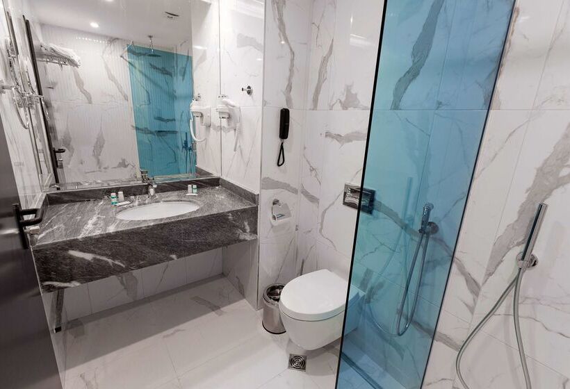 Отель Best Western Plus Premium Inn