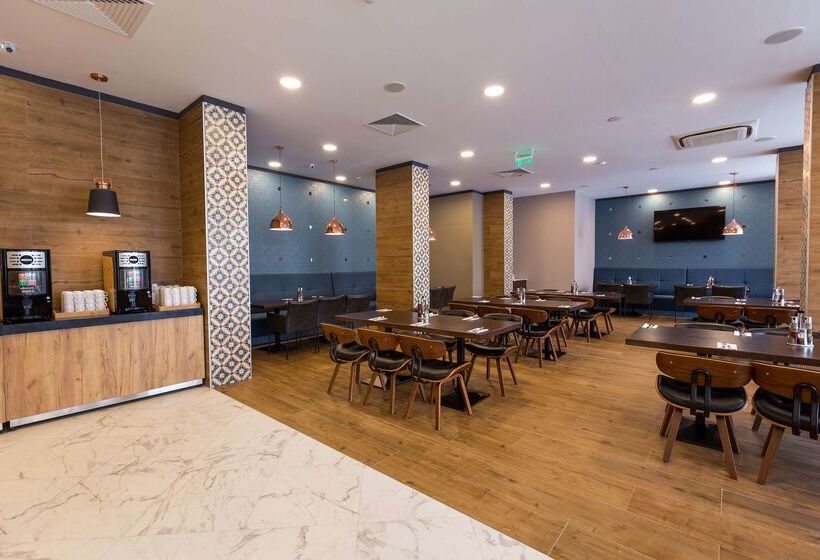 هتل Best Western Plus Premium Inn