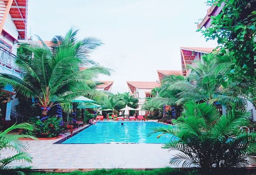 هتل Camellia Resort & Spa