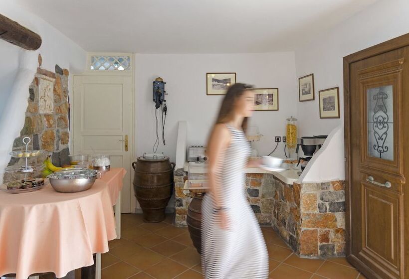 בית מלון כפרי Castillio