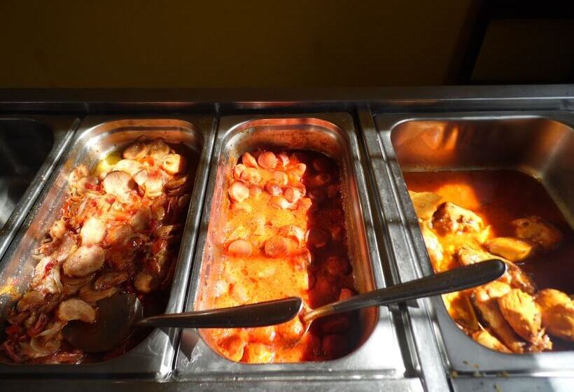 Отель Center Plaza Prime