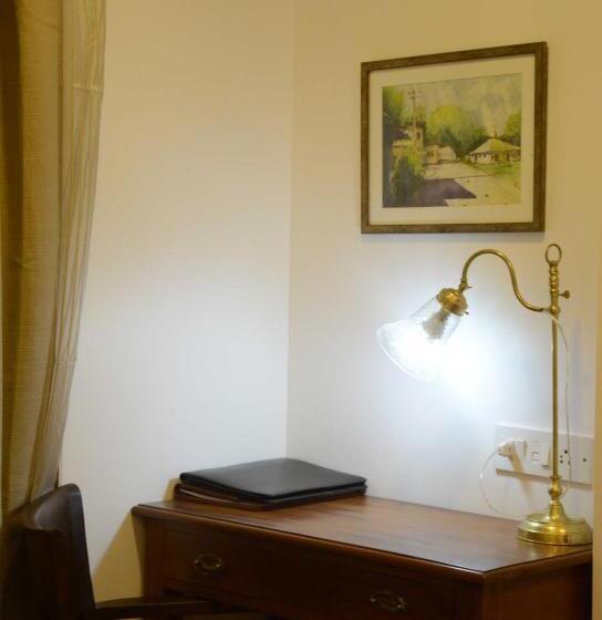 בית מלון כפרי Comfort Inn Emerald