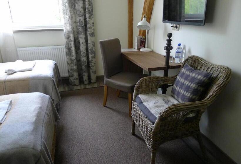 فندق Dom Młynarza