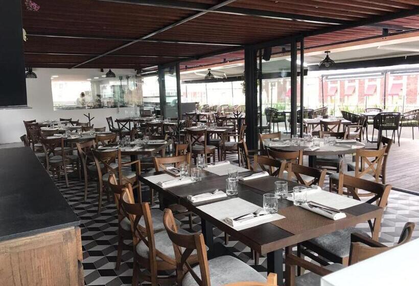 Domingo Santo Hotel Boutique