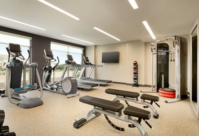 فندق Embassy Suites By Hilton Oahu Kapolei