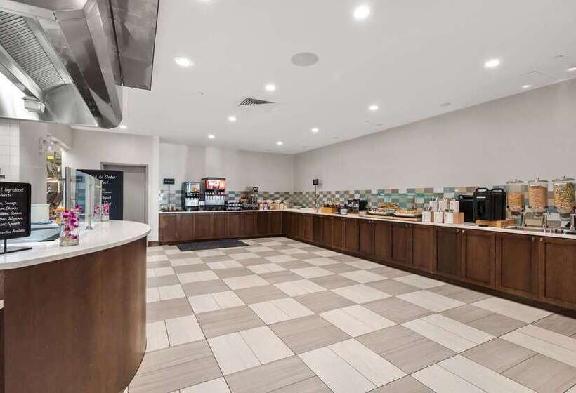 فندق Embassy Suites By Hilton Oahu Kapolei