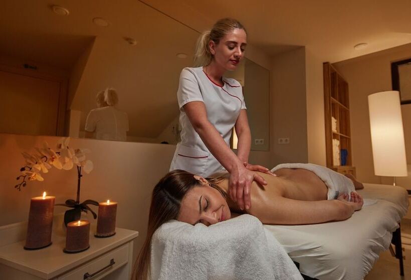 هتل Gallery Palace