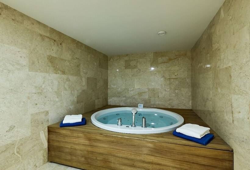 هتل Gallery Palace