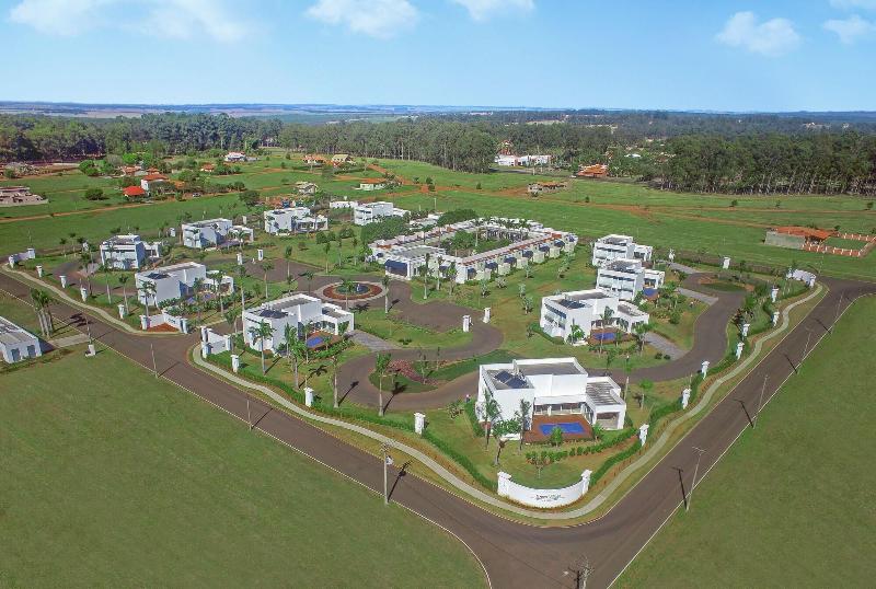 Green Village Hotel E Restaurante