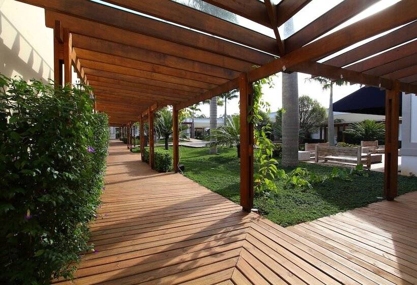 Green Village Hotel E Restaurante