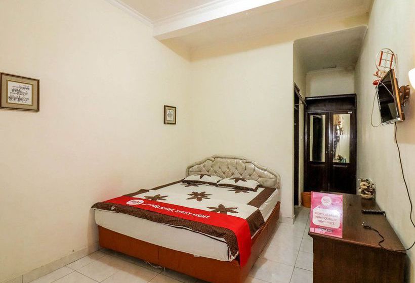 בית מלון כפרי Griya La Kusuma