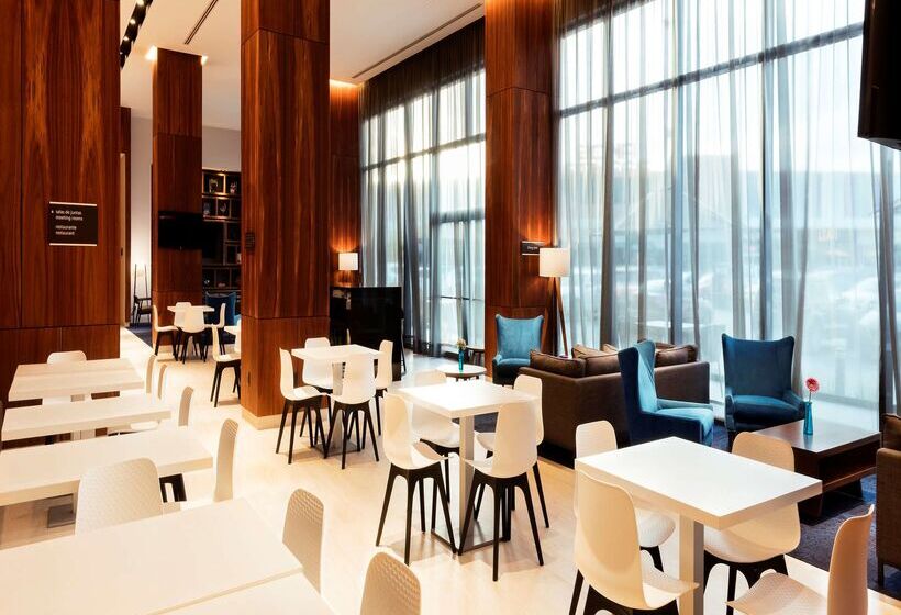 هتل Hampton Inn By Hilton Cancun Cumbres