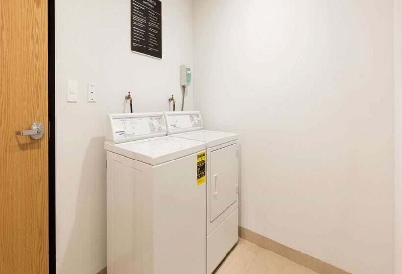 هتل Hampton Inn By Hilton Cancun Cumbres