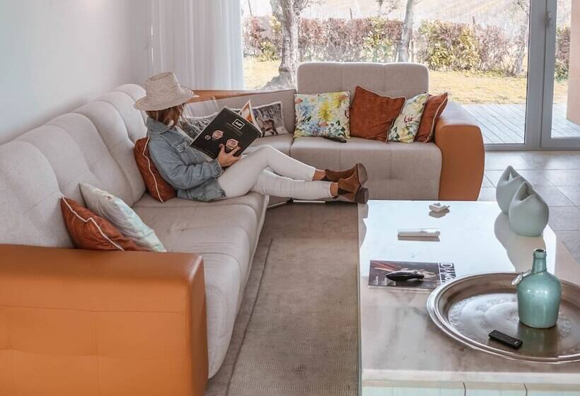 Отель Herdade Da Rocha Boutique Lodge