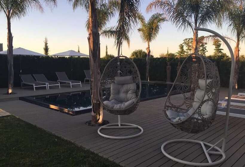 Отель Herdade Da Rocha Boutique Lodge