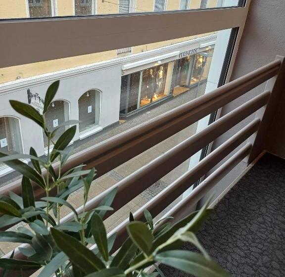 Отель Double Room 5 In The Center Of Saeby