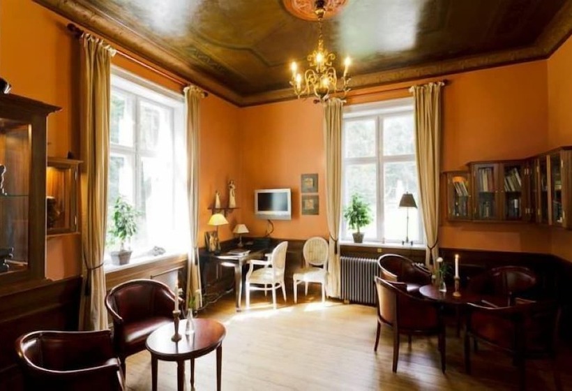 هتل Liselund Ny Slot