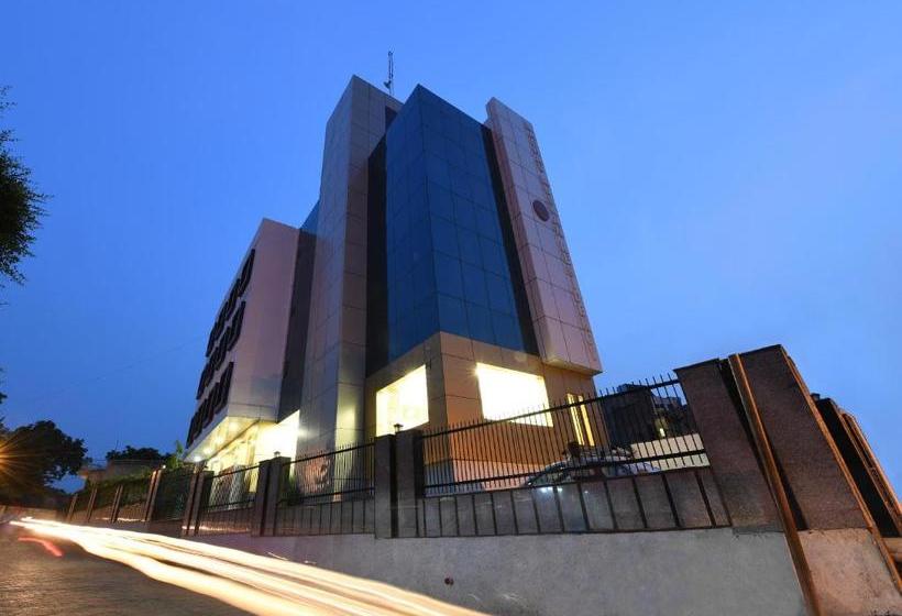 호텔 Madhav Muskan Residency