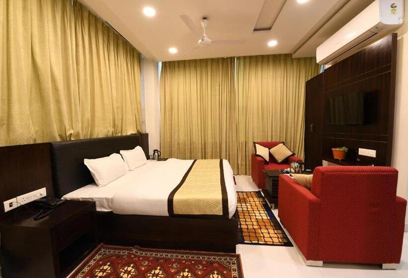 호텔 Madhav Muskan Residency