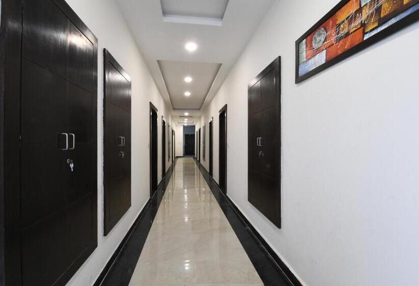 호텔 Madhav Muskan Residency