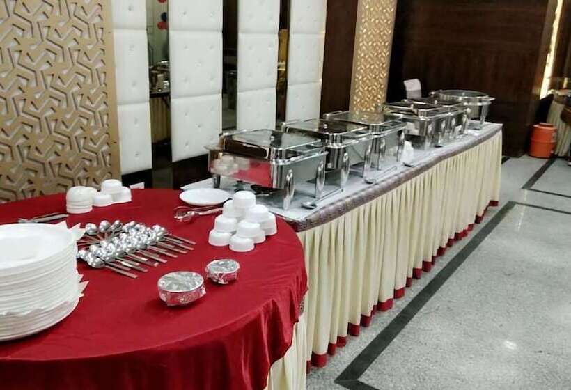 호텔 Madhav Muskan Residency