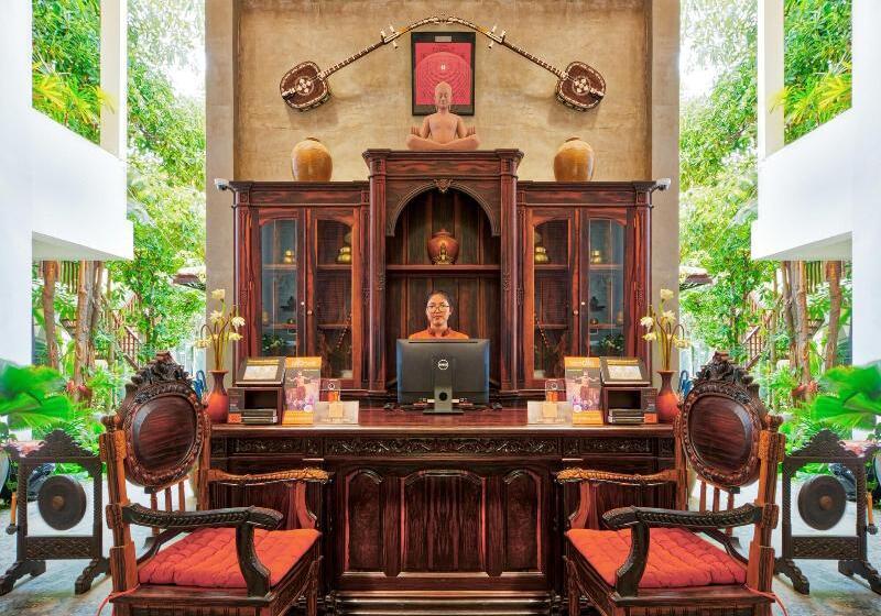 هتل Mane Village Suites