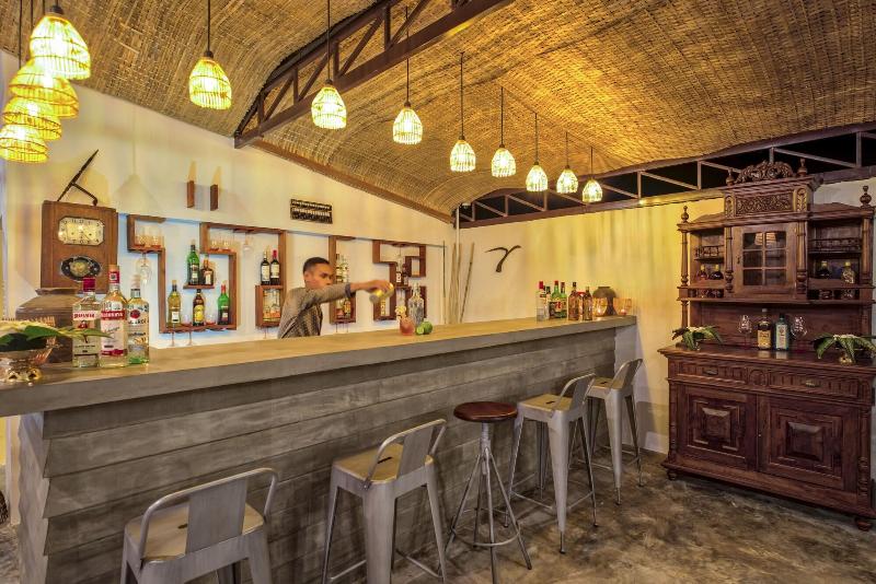 هتل Mane Village Suites