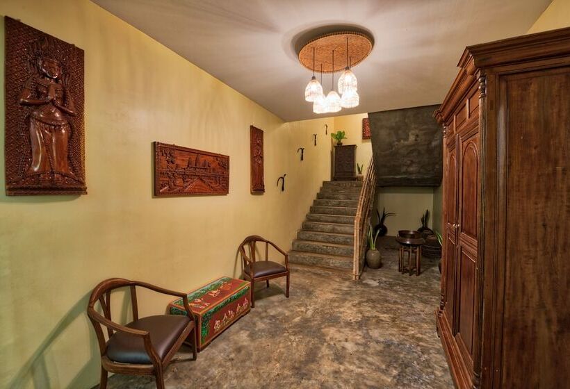 هتل Mane Village Suites