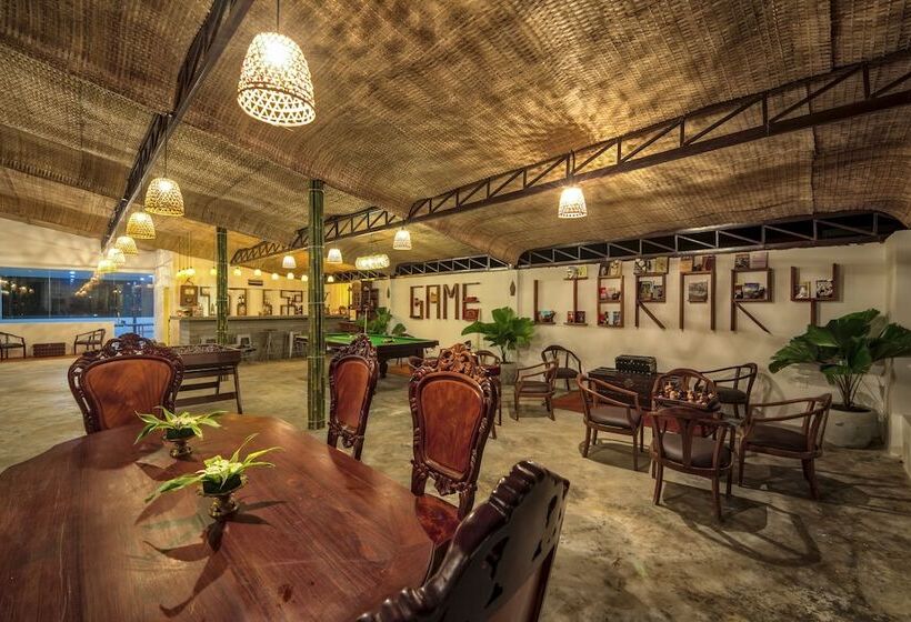 هتل Mane Village Suites