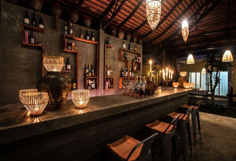 هتل Mane Village Suites