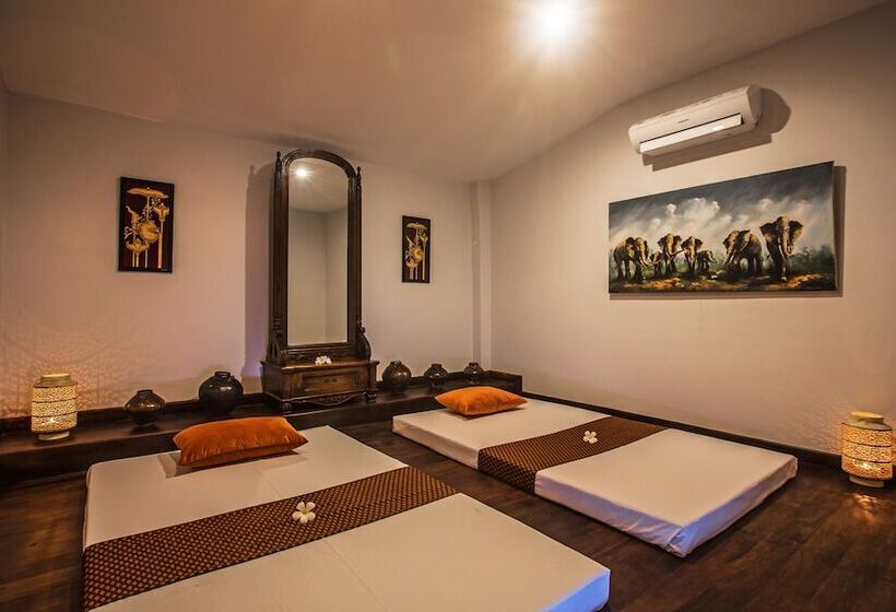 هتل Mane Village Suites