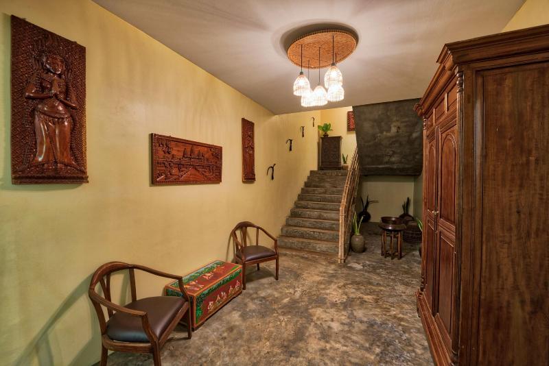 هتل Mane Village Suites